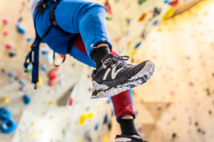 Alternative view of Giày New Balance Fresh Foam Hierro V5 'Black Gray' MTHIERK5