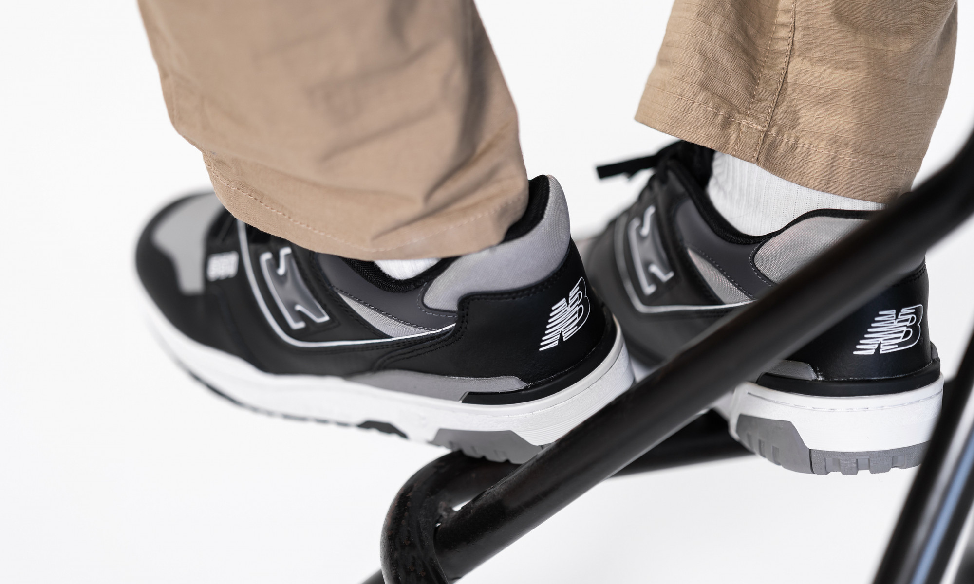 Giày New Balance 550 'Grey Black' BB550SR1 - Ảnh 4