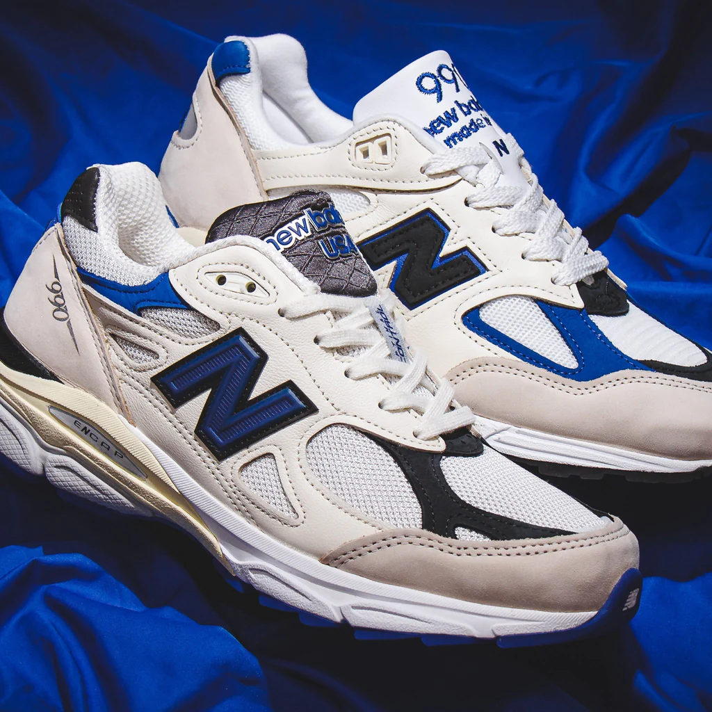 Giay New Balance Teddy Santis x 990v2 Made in USA 'White Blue' M990WB2