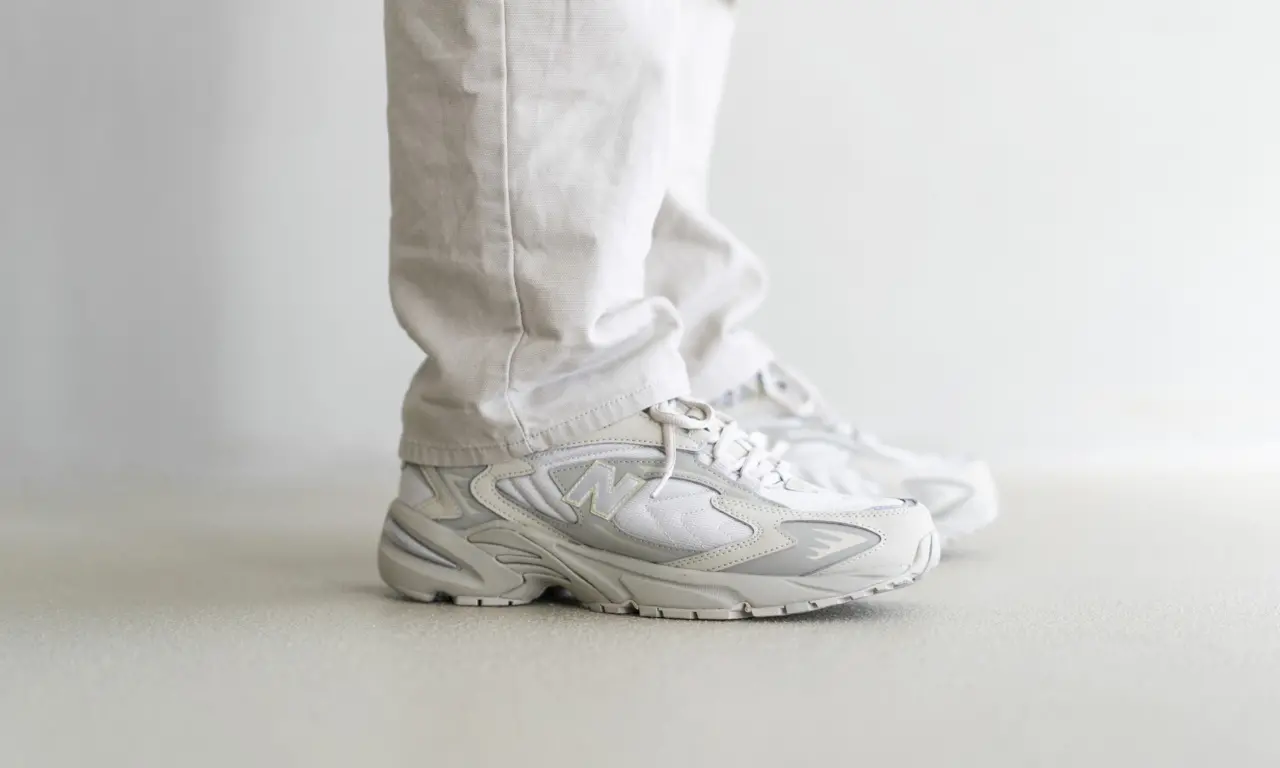 Alternative view of Giày New Balance 725 'Beige' ML725D