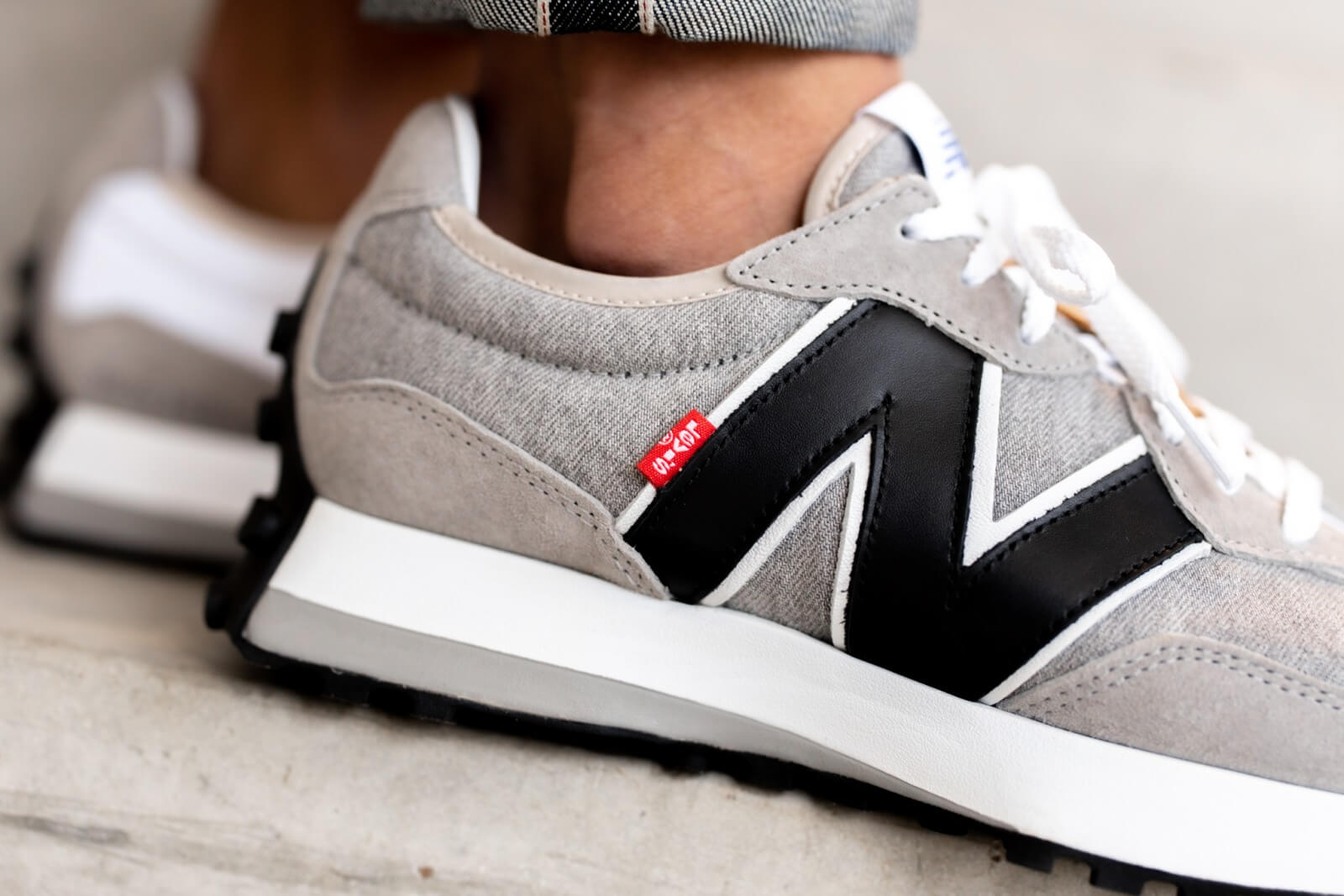 Giày New Balance Levi's x 327 'Grey Denim' MS327LVB - Ảnh 4