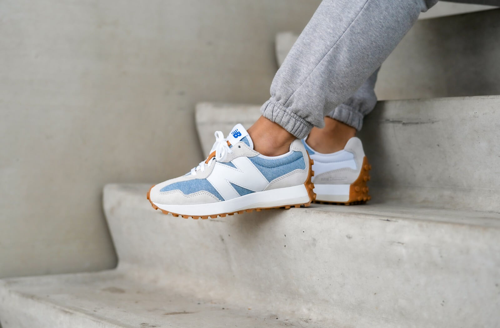 Giày New Balance Levi's x Wmns 327 'Light Wash Denim' WS327LVA - Ảnh 5