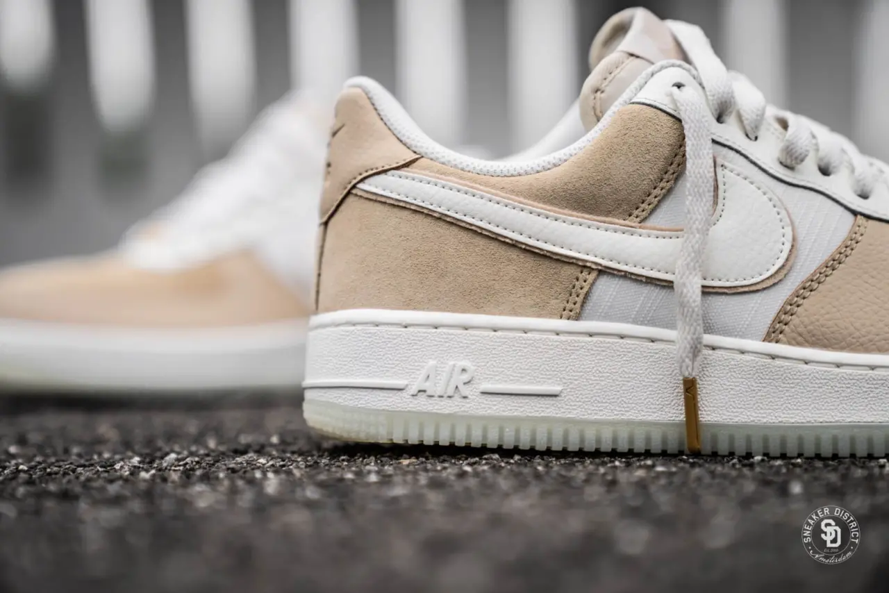 Alternative view of Giày Nike Air Force 1 '07 LV8 2 'Desert Ore' AO2425-200