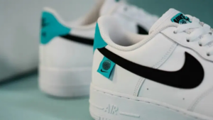 Alternative view of Giày Nike Air Force 1 07 Low Worldwide Pack Blue Fury CK7648-100