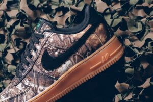 Alternative view of Giày Nike Air Force 1 Low 'Realtree Black' AV0749-001
