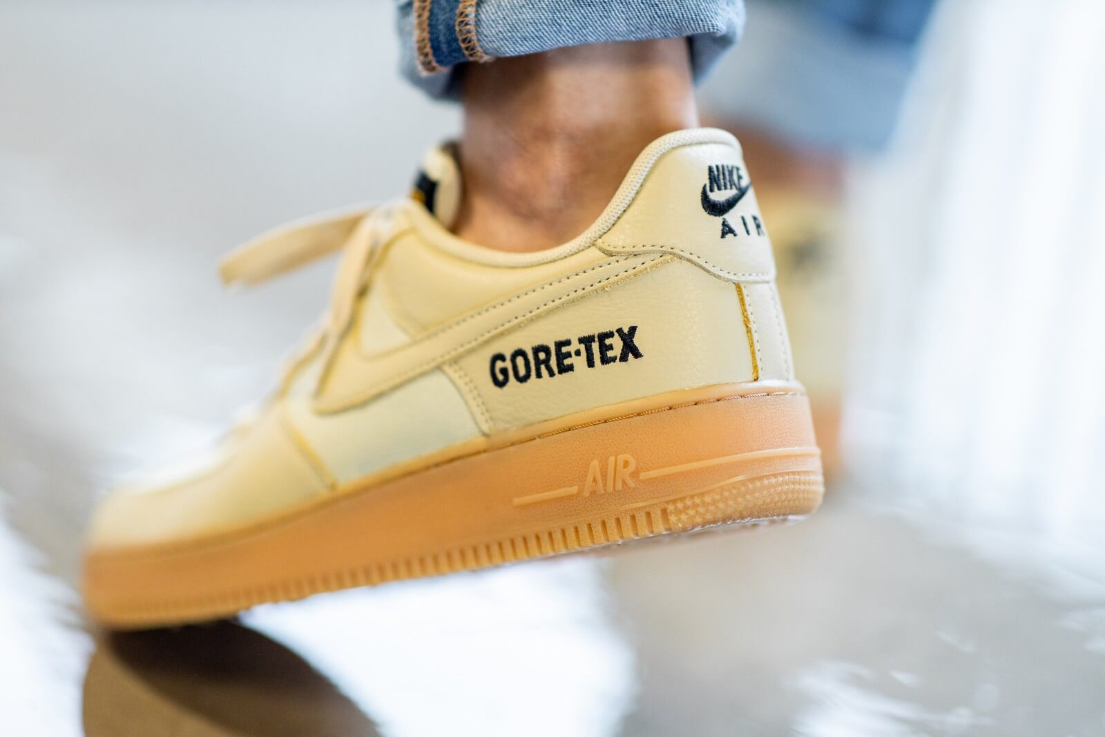 Giày Nike Air Force 1 LV8 Gore-Tex 'Gold' CQ4215-700 - Ảnh 2