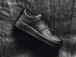 Alternative view of Giày Nike Air Force 1 Low Triple Black 315122-001