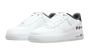 Giay Nike Air Force 1 Low "Peace And Love" DM8154-100