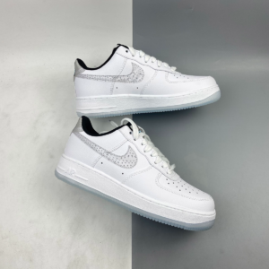 Alternative view of Giày Nike Air Force 1 LV8 KSA GS 'White Glacier Blue' CW5909-100