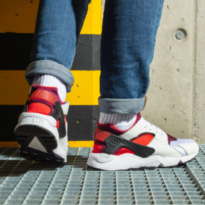 Alternative view of Giày Nike Air Huarache 'Red Oxide' DD1068-105