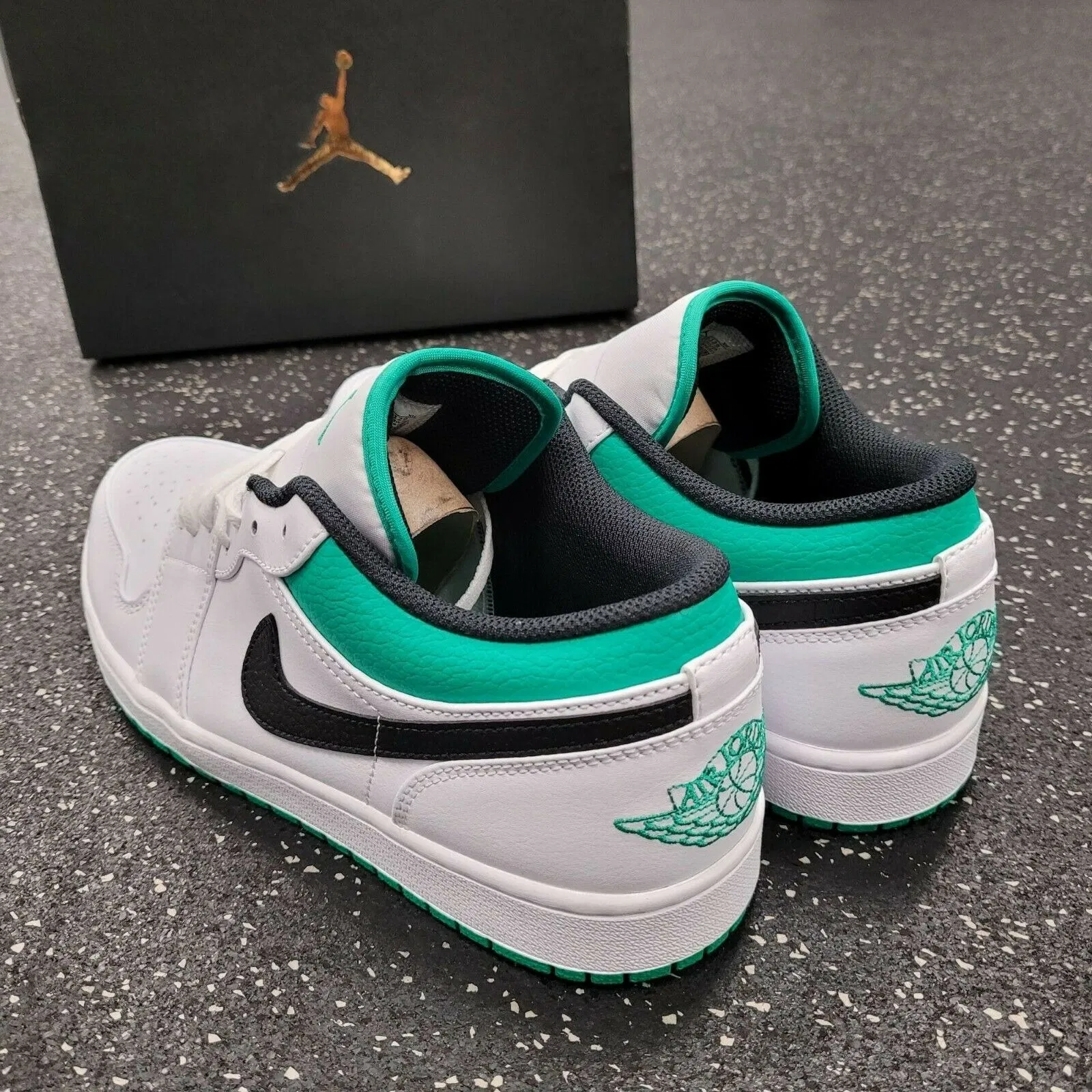 Giày Nike Air Jordan 1 Low 'White Lucky Green' 553558-129 - Ảnh 4