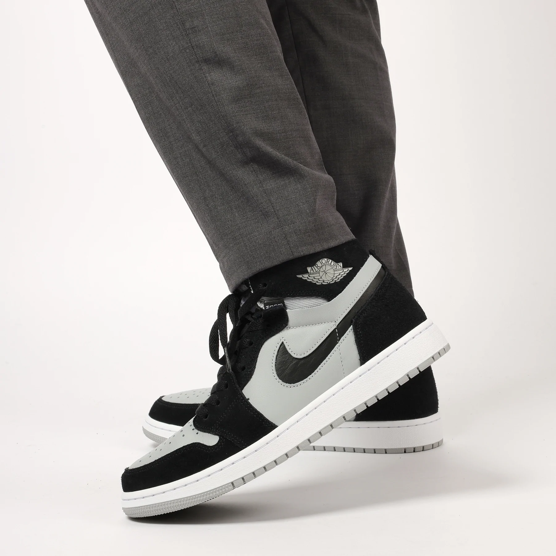 Giay Nike Air Jordan 1 Zoom CMFT 'Black Light Smoke Grey' CT0978-001