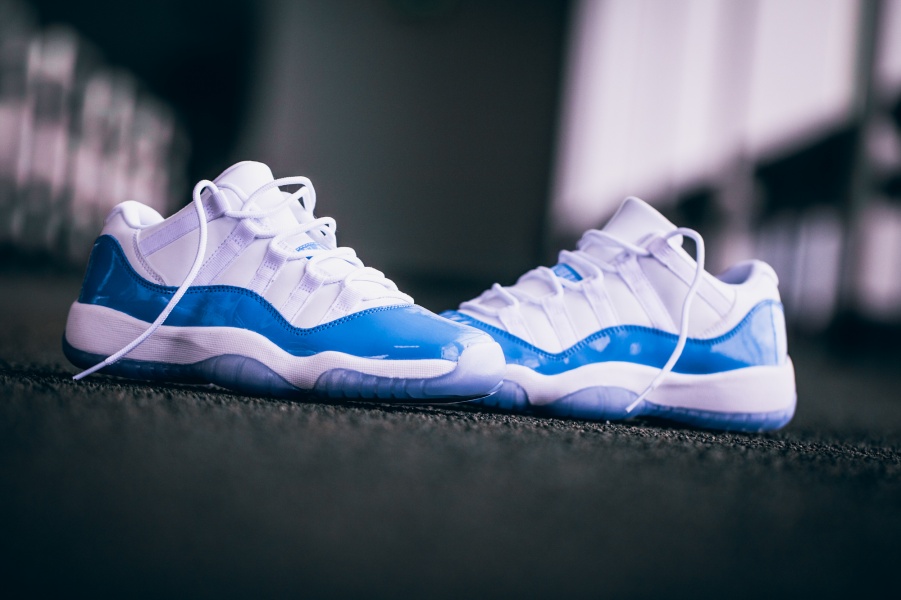 Giày Nike Air Jordan 11 Retro Low 'University Blue' 528896-106 - Ảnh 14
