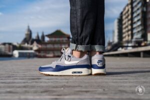 Alternative view of Giày Nike Air Max 1 'Atmosphere Grey' AH8145-008