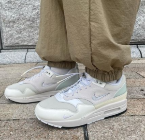 Giay Nike Air Max 1 'Hangul Day' DZ5317-121