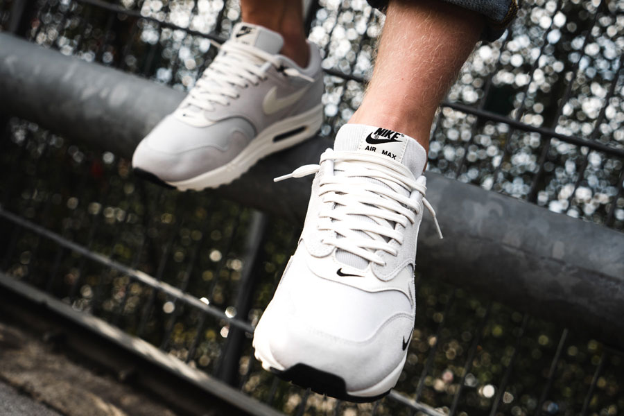 Giày Nike Air Max 1 'Pure Platinum' 875844-006 - Ảnh 3