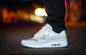 Alternative view of Giày Nike Wmns Air Max 1 'SNKRS Day 2020' DA4300-100