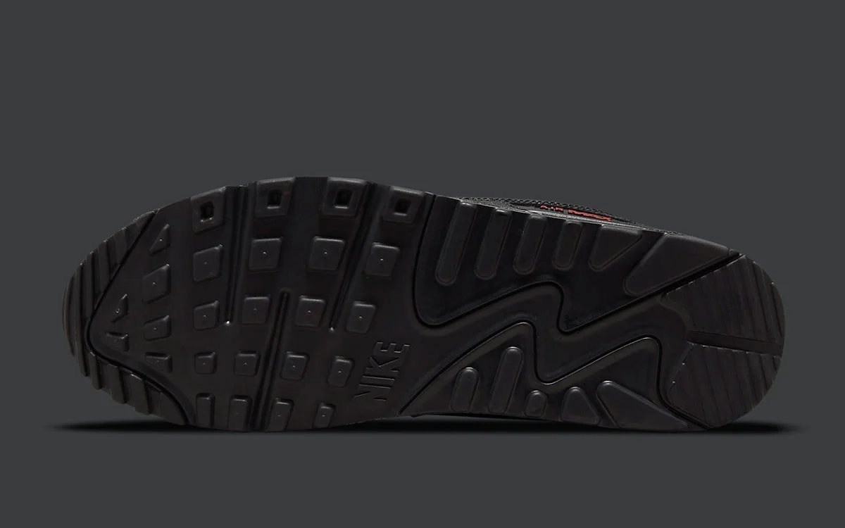 Giay Nike Air Max 90 'Black Sport Red' DC9388-002