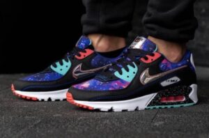 Alternative view of Giày Nike Air Max 90 'Supernova' 2020 CW6018-001