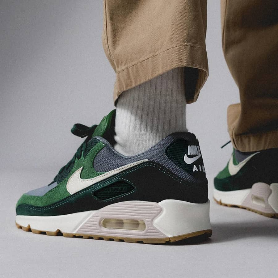 Giày Nike Air Max 90 'Pro Green Pale Ivory' DH4621-300 - Ảnh 3