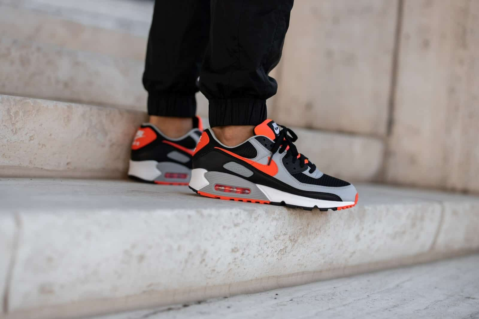 Giày Nike Air Max 90 'Radiant Red' CZ4222-001 - Ảnh 3