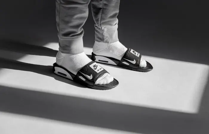 Alternative view of Dép Nike Air Max 90 Slide 'Black' BQ4635-002