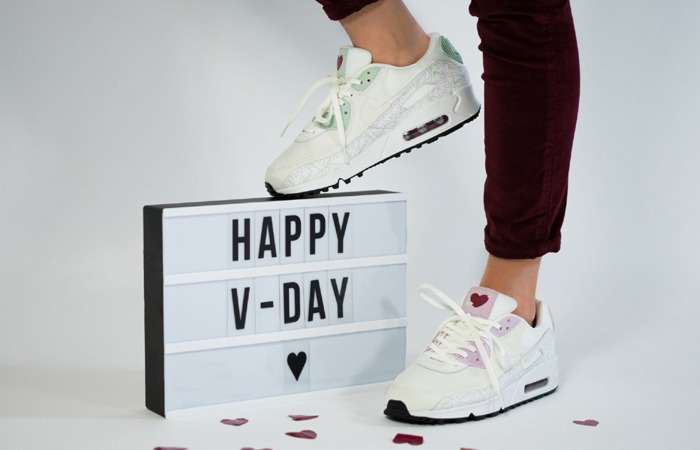 Giày Nike Air Max 90 SE 'Valentine's Day' CI7395-100 - Ảnh 2