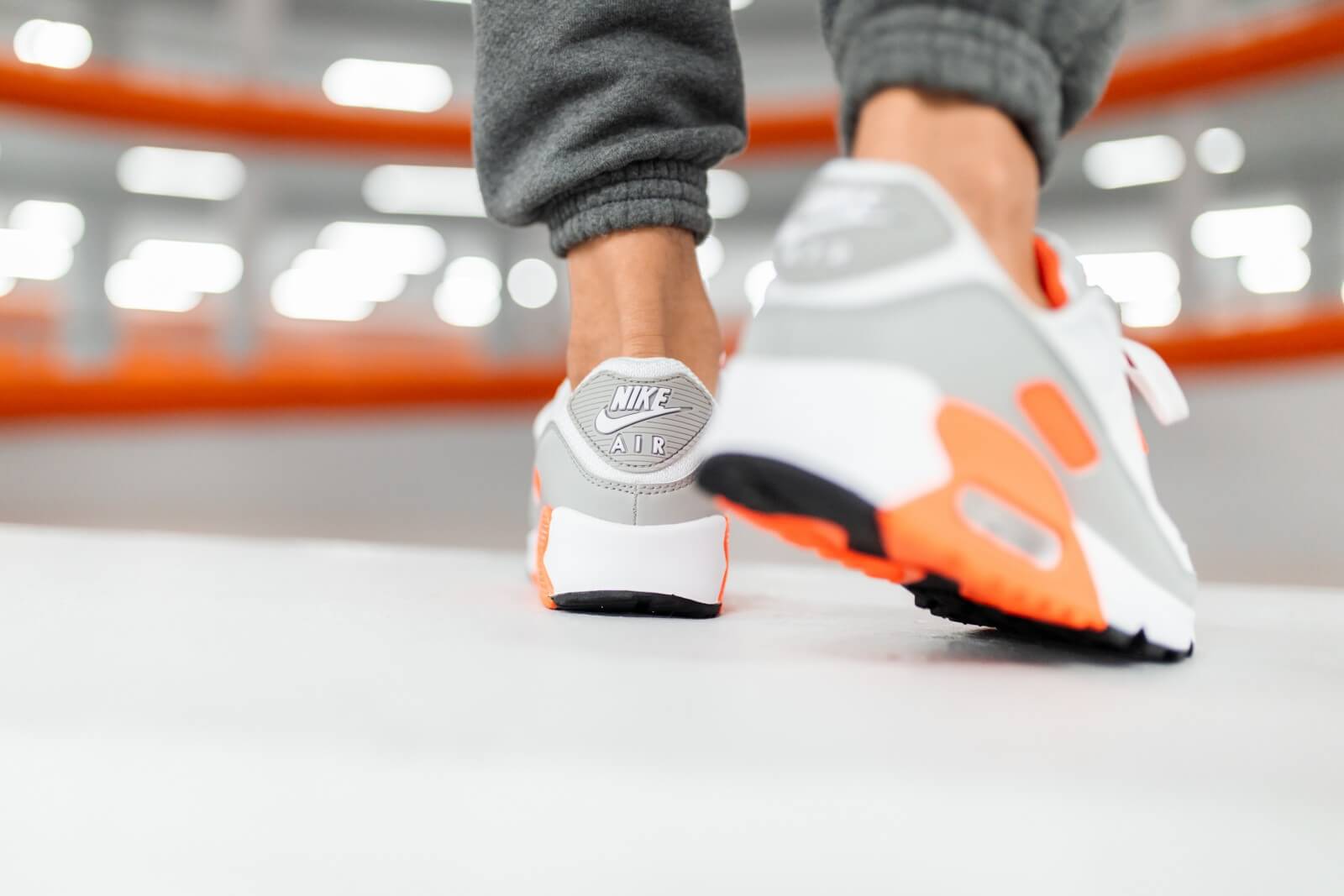 Giày Nike Air Max 90 'Hyper Orange' CT4352-103 - Ảnh 5