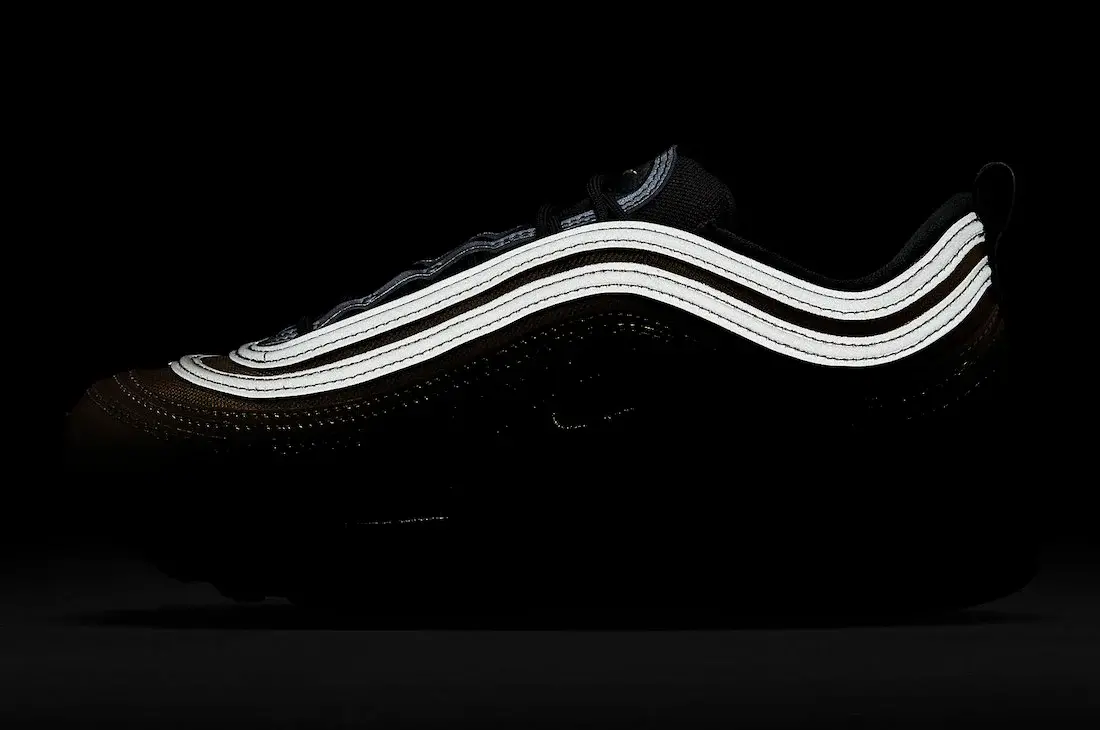 Alternative view of Giày Nike Air Max 97 'Metallic Gold' DX0137-700