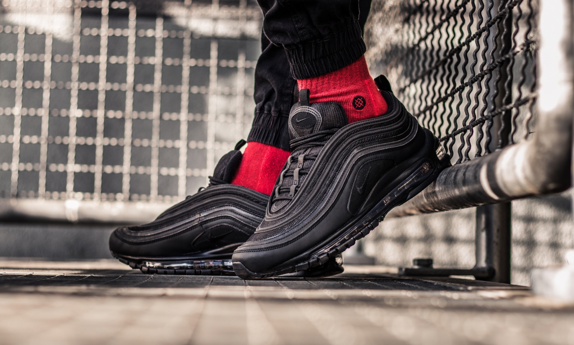 Giày Nike Air Max 97 'Triple Black' BQ4567-001 - Ảnh 8