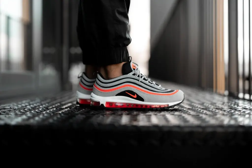 Alternative view of Giày Nike Air Max 97 'Wolf Grey Radiant Red' DB4611-002
