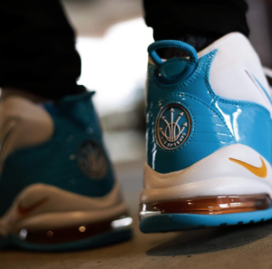 Alternative view of Giày Nike Air Max Uptempo 95 'Blue Fury' CK0892-100