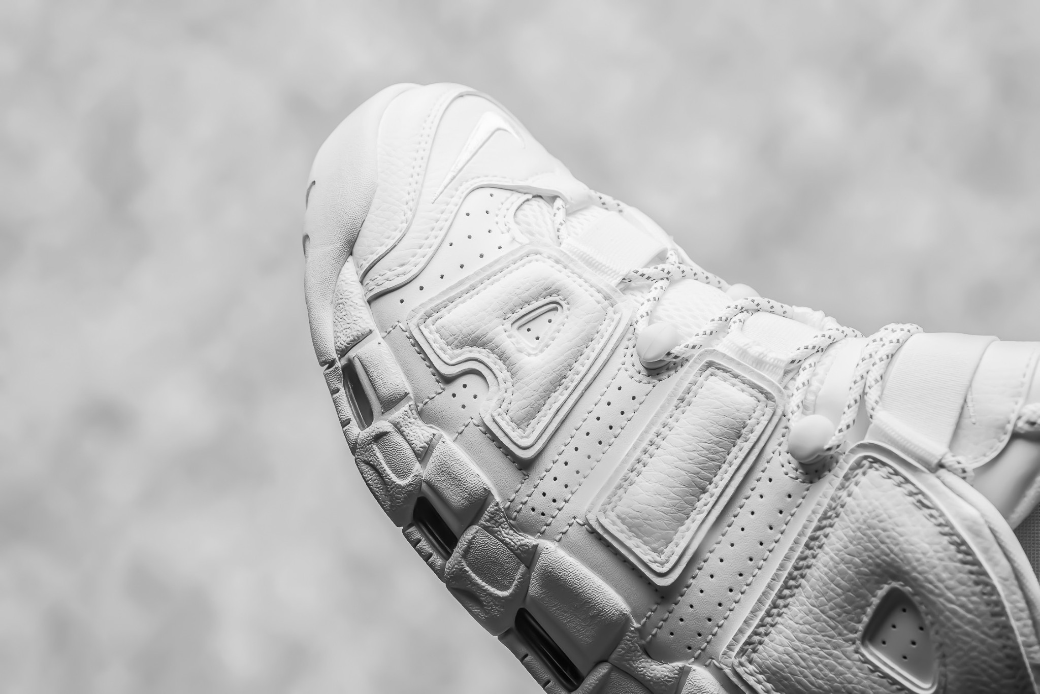 Giày Nike Air More Uptempo 'Triple White' 415082-102 - Ảnh 6