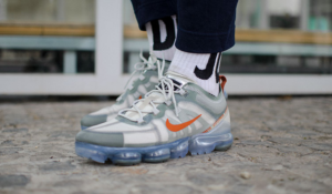Alternative view of Giày Nike Air VaporMax 2019 'Vintage Lichen Dark Russet' AR6631-300