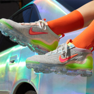 Alternative view of Giày Nike Air Vapormax Flyknit 2021 'Marathon' DC4112-003