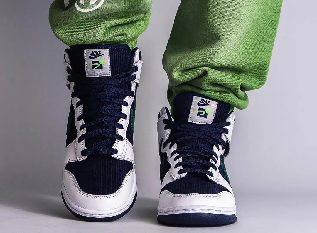 Alternative view of Giày Nike Dunk High 'Sports Specialties' DH0953-400