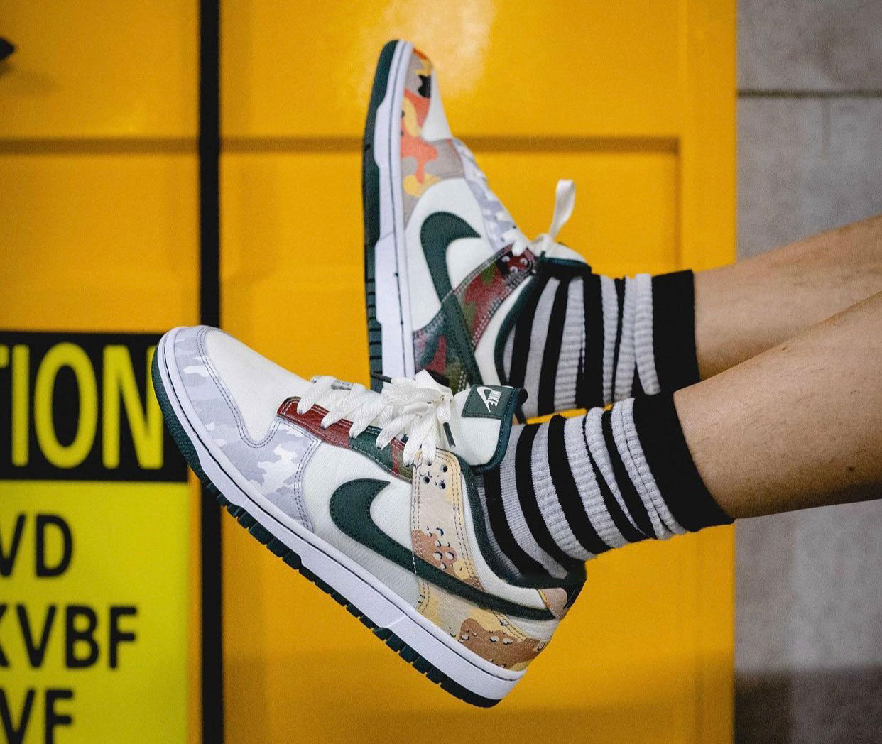 Giày Nike Dunk Low SE 'Multi Camo' DH0957-100 - Ảnh 2