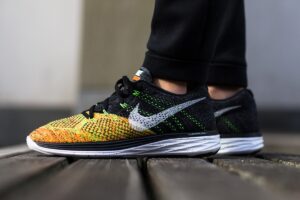 Alternative view of Giày Nike Flyknit Lunar 3 Orange Toe 698181-007