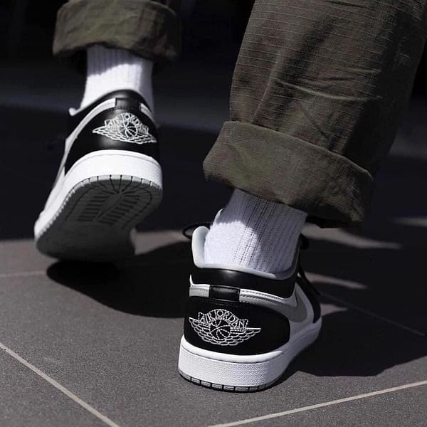 Giày Nike Air Jordan 1 Low GS 'Smoke Grey' 553560-039 - Ảnh 4