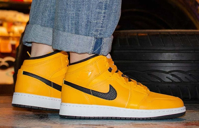 Giày Nike Air Jordan 1 Mid 'University Gold' 554724-700 - Ảnh 3