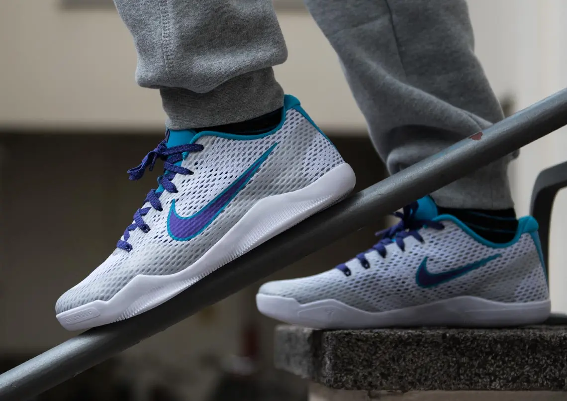 Alternative view of Giày Nike Kobe 11 'Draft Day' 836183-154