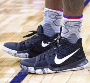 Alternative view of Giày Nike Kyrie 3 'Black History Month' 852417-001