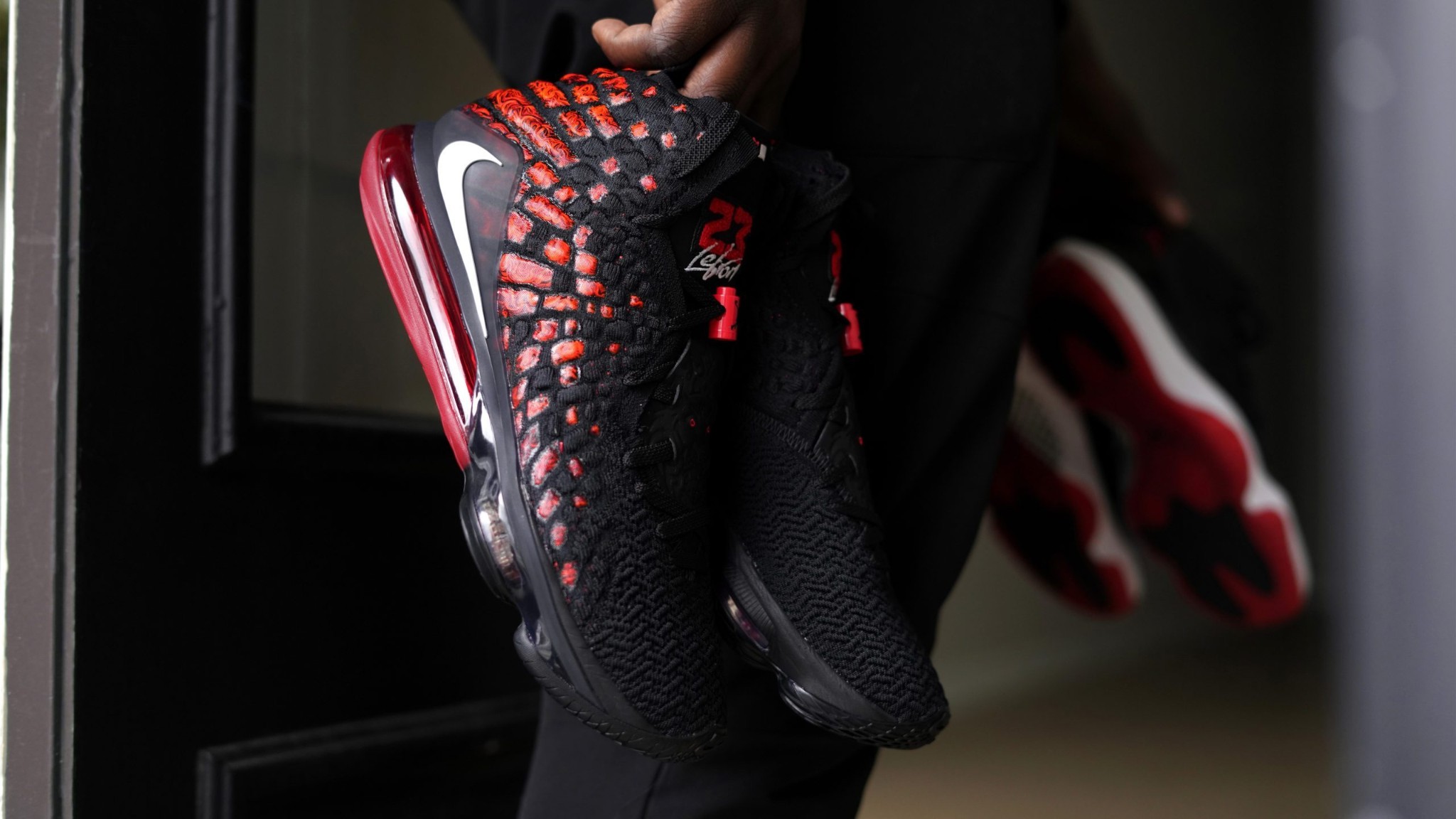 Giày Nike LeBron 17 'Infrared VI' BQ3177-006 - Ảnh 8