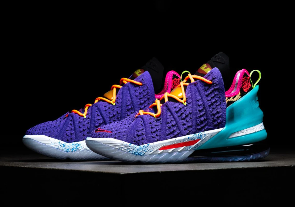 Giay Nike LeBron 18 'Best Of 10-18' DM2813-500