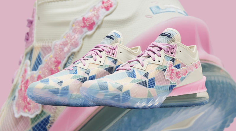 Giày Nike atmos x LeBron 18 Low 'Sakura' CV7562-101 - Ảnh 4