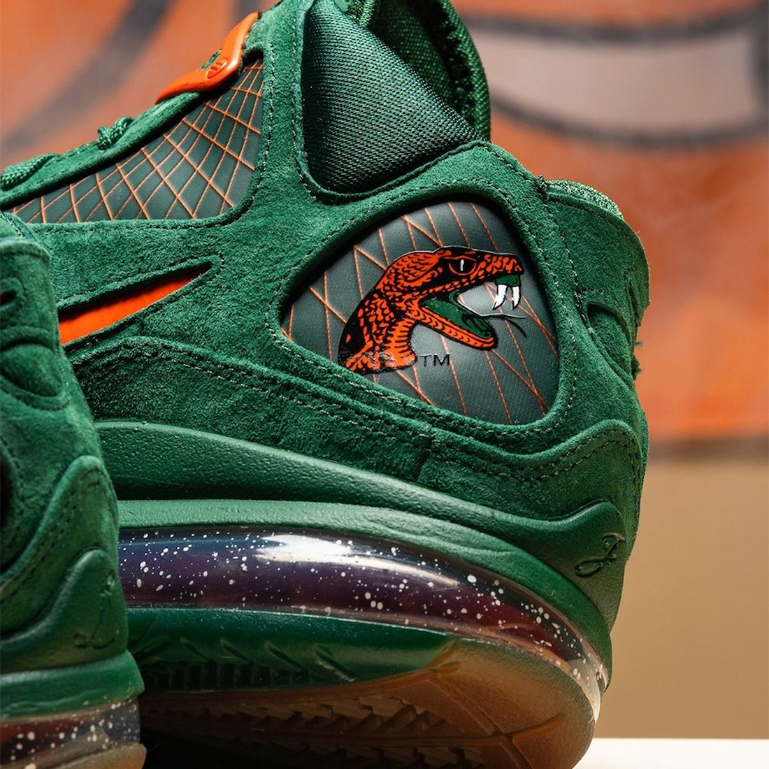 Giay Nike A&M University x LeBron 7 Retro 'Gorge Green' DX8554-300