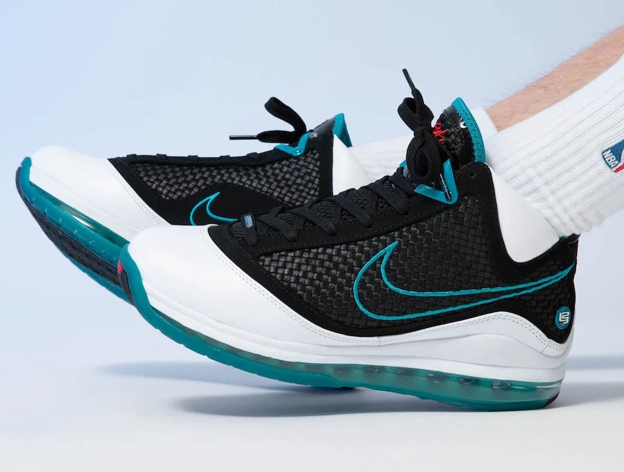 Giày Nike Air Max LeBron 7 Retro QS 'Red Carpet' 2019 CU5133-100 - Ảnh 6