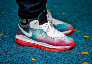 Alternative view of Giày Nike LeBron 8 V2 Low Retro 'Miami Night' 2021 DJ4436-100