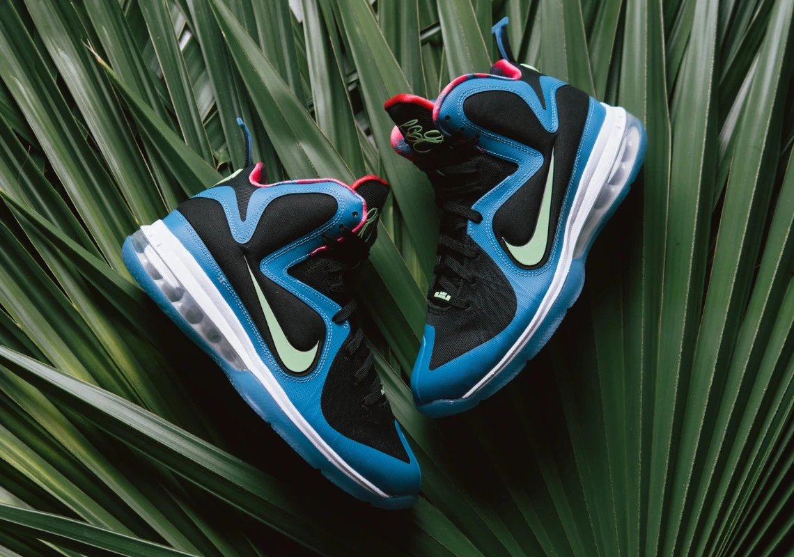 Giay Nike LeBron 9 'South Coast' DO5838-001