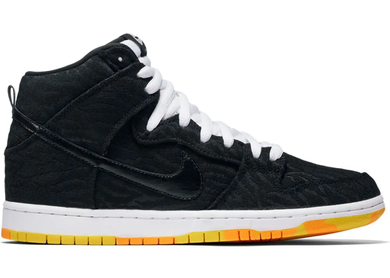 Giày Nike SB Dunk High 'Skunk' 305050-034